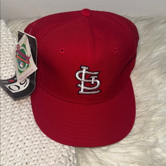 Vintage New Era Bold Red Hat with White Logo - Picture 1 of 6